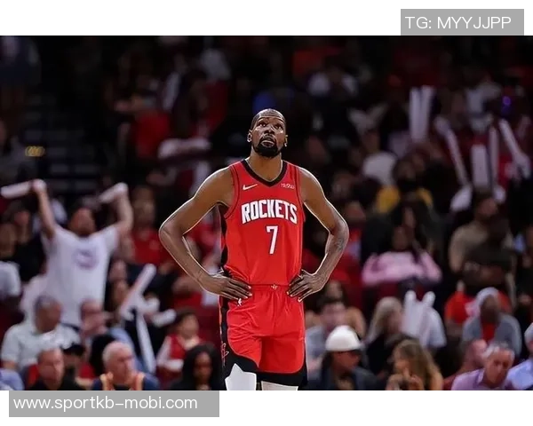 杜兰特谈大学经历:意识到NBA收入后放弃学业的心路历程 杜兰特谈大学经历:意识到NBA收入后放弃学业的心路历程