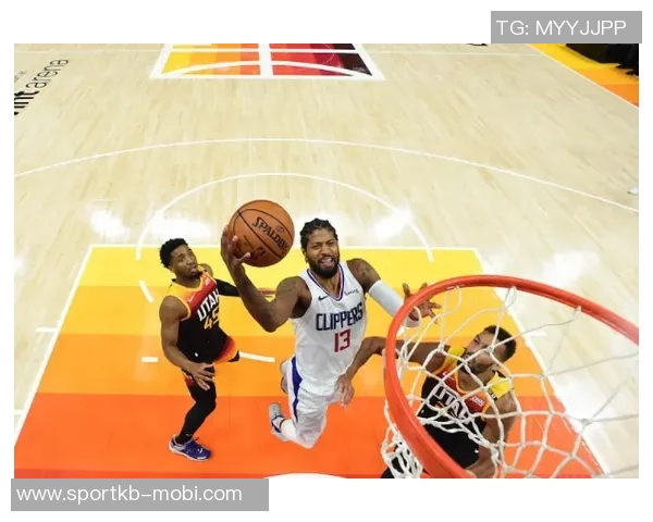 米切尔半场表现低迷仅得9分次节更是4投全失球队面临挑战